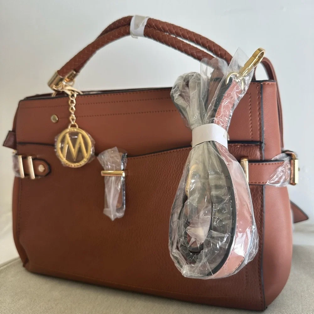 NWT MIA K. Collection Women's Leather Brown Handbag/Crossbody with Wristlet - Picture 11 of 15